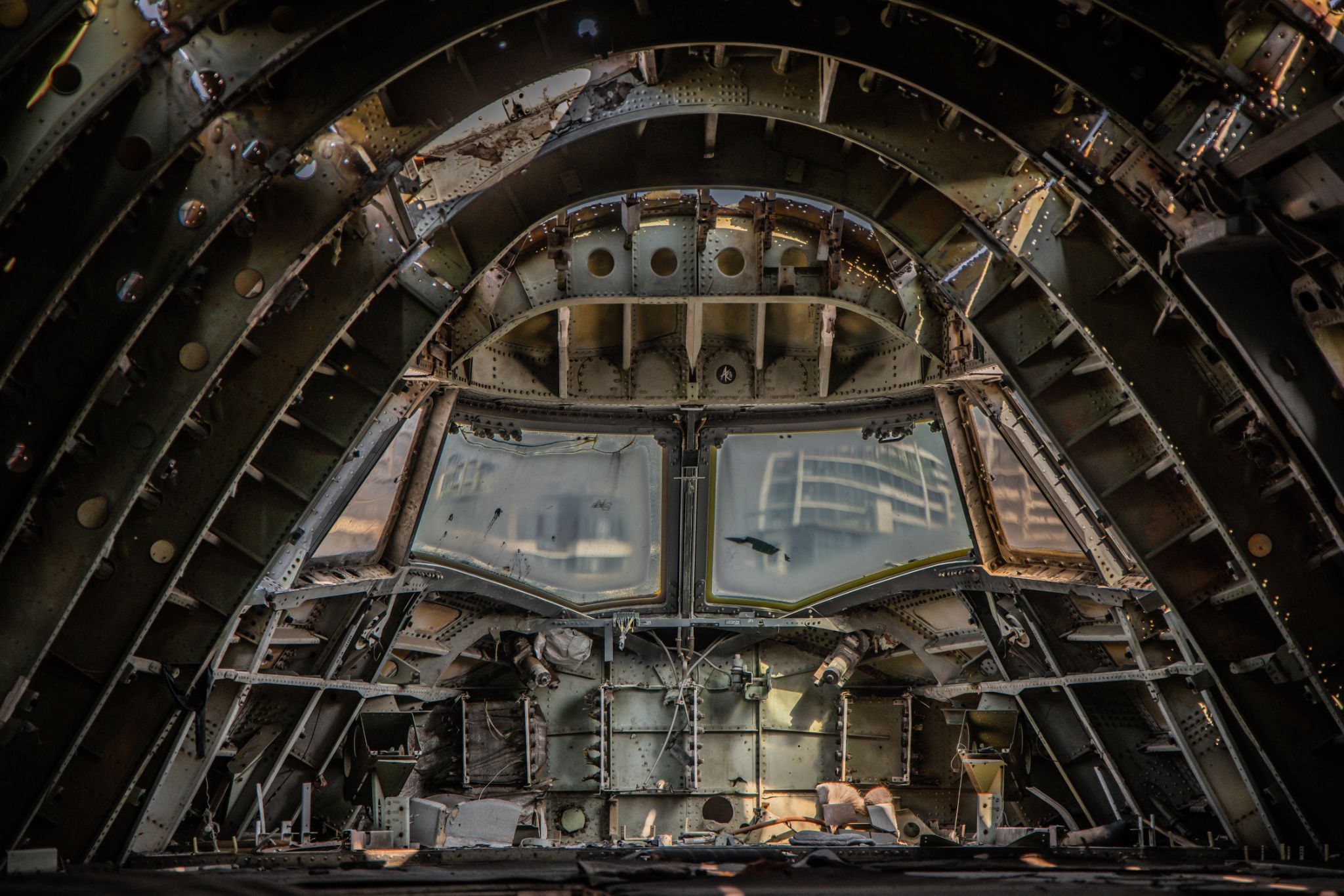 R5 43898